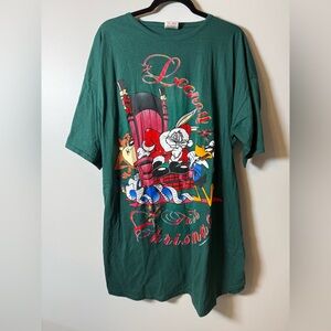 LOONEY TUNES | Vintage 90s Christmas Sleep Shirt